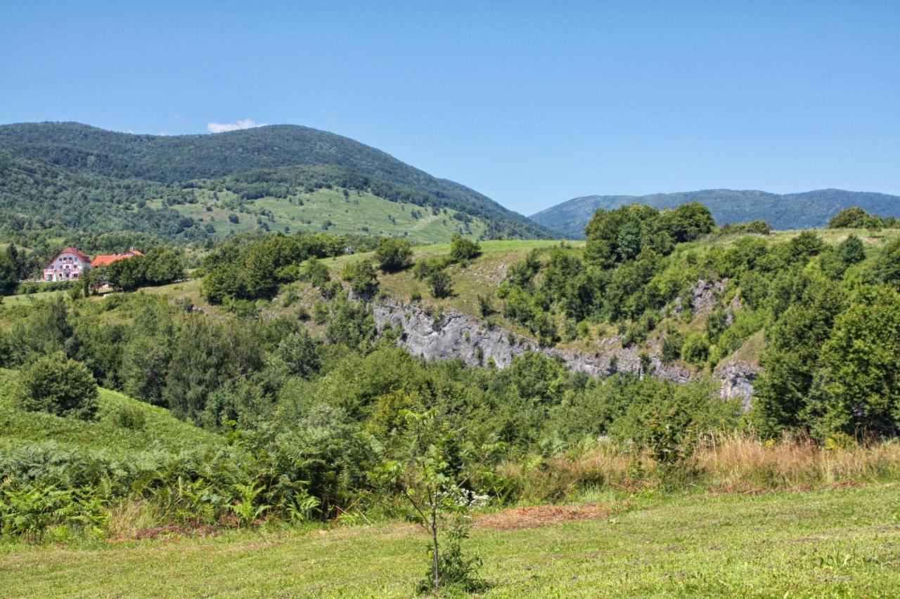Apartments With A Parking Space Smoljanac, Plitvice - 12345 Екстериор снимка