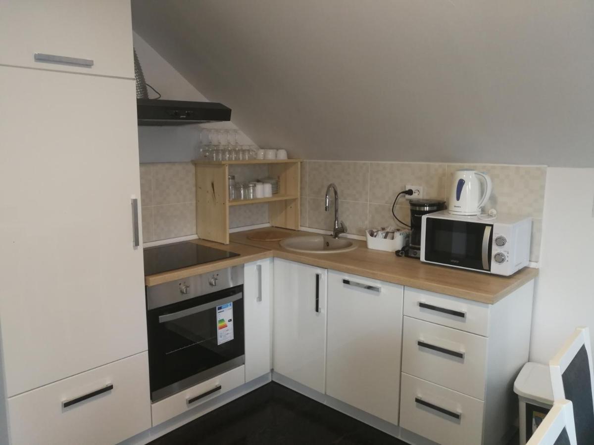 Apartments With A Parking Space Smoljanac, Plitvice - 12345 Екстериор снимка