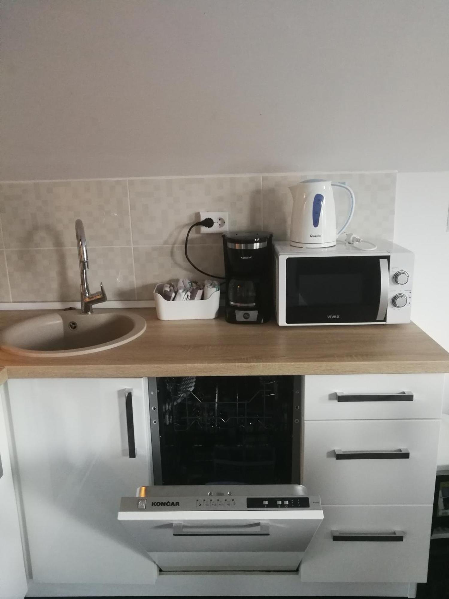 Apartments With A Parking Space Smoljanac, Plitvice - 12345 Стая снимка